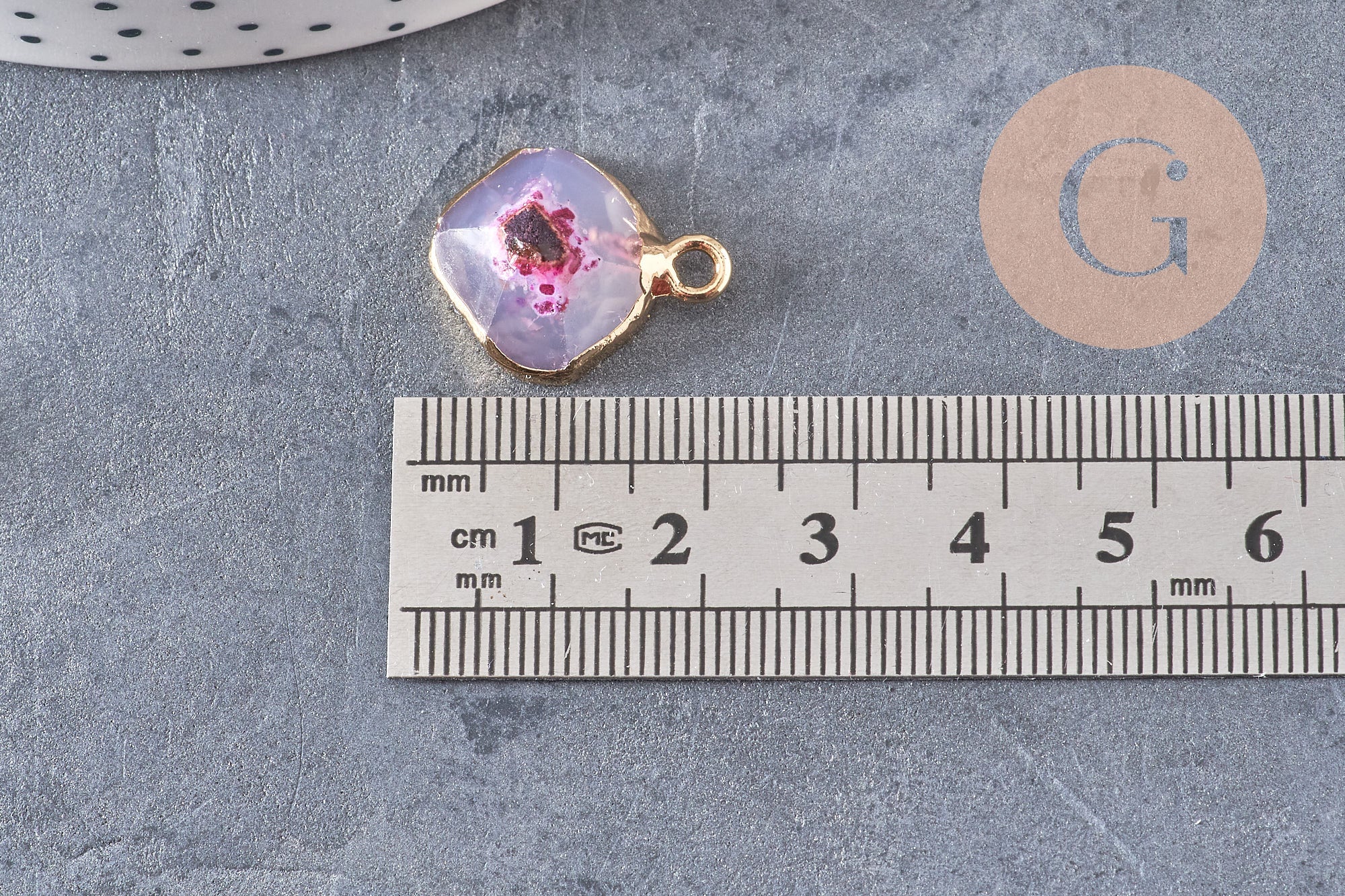 Pendentif agate rose, pendentif pierre, agate naturelle, support doré, création bijoux, pierre naturelle, 17-22mm, x1,G2528