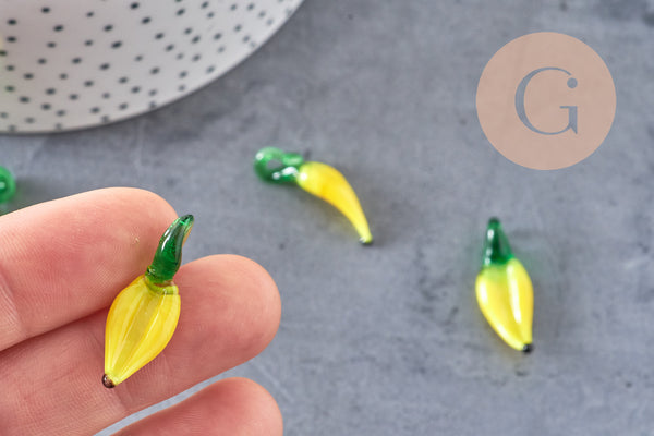 Pendentif banane fruit verre artisana tchèque 25mm,x5 (G2966)