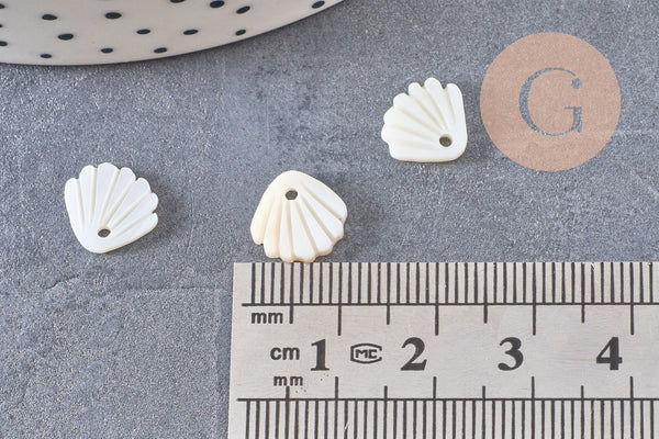 Pendentif charm coquillage nacre blanche naturelle ,pendentif coquillage nacre,coquillage blanc,création bijou, 10mm, x5 G4623