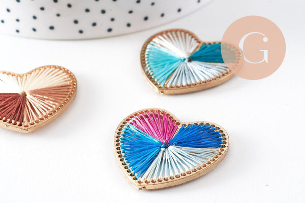 Pendentif coeur zamac doré tissé fil multicolore 26.5mm, x1 (G5843)