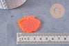 Pendentif coquillage acrylique 25/27.5mm, x2 (G10274)