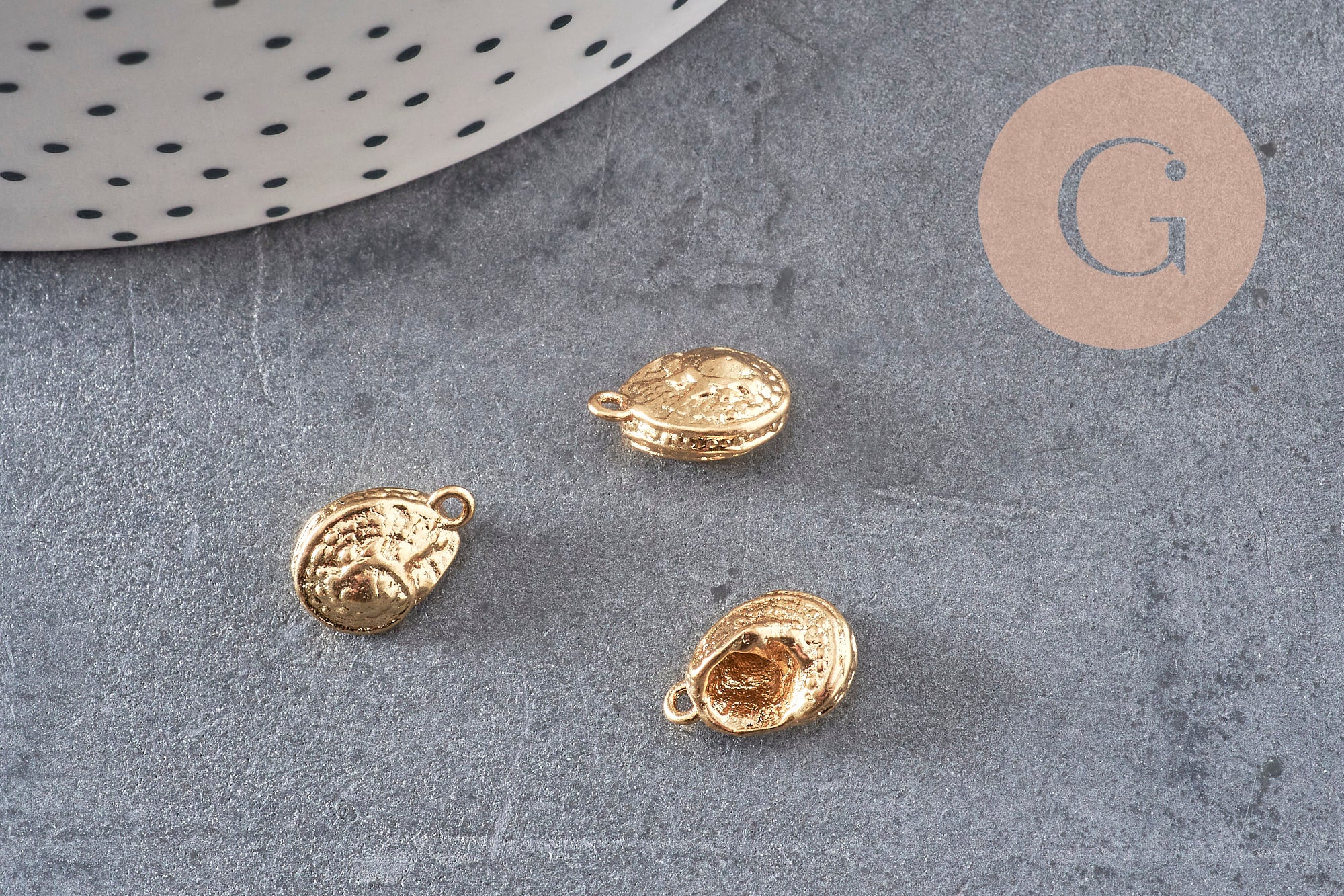 Pendentif coquillage doré 18K,coquillage doré,dorure 18k,coquillage or, 11.5mm x2 (G0160)