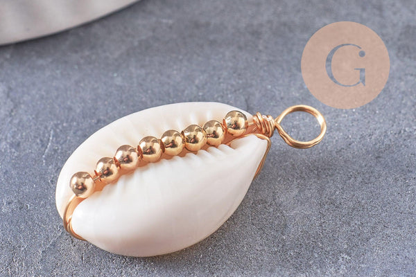 Pendentif coquillages cauri blanc naturels perles & fil dorés 24-30mm, x2 (G10318)