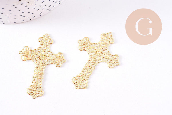 Pendentif croix laiton dentelle laiton brut 52mm, x1 (G10695)