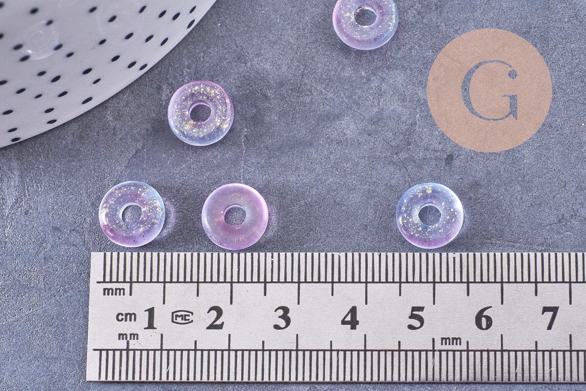 Pendentif donut verre violet rose feuille d'or 10x3mm, x10 (G10627)