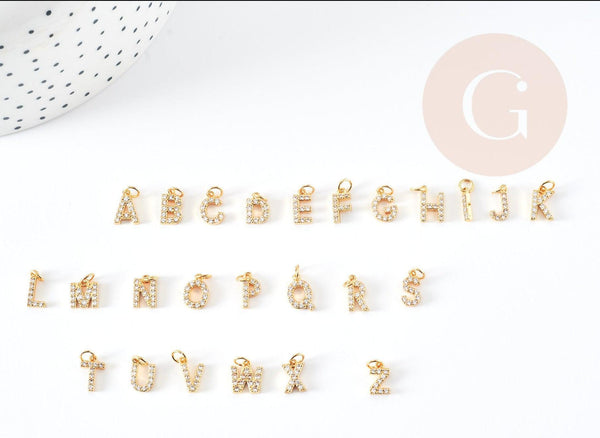 Pendentif doré lettre initiale cristal blanc laiton doré 8.5-9mm, x1 (G3142)