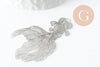 Pendentif estampe filigrane poisson japonais laiton argenté 48mm, x2 (G3693)