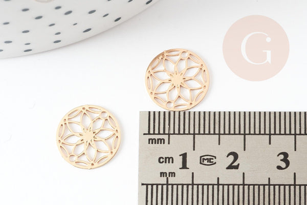 Pendentif estampe filigrane rond fleur laiton doré 13mm, Pendentif très fin et léger, x2 (G4599)