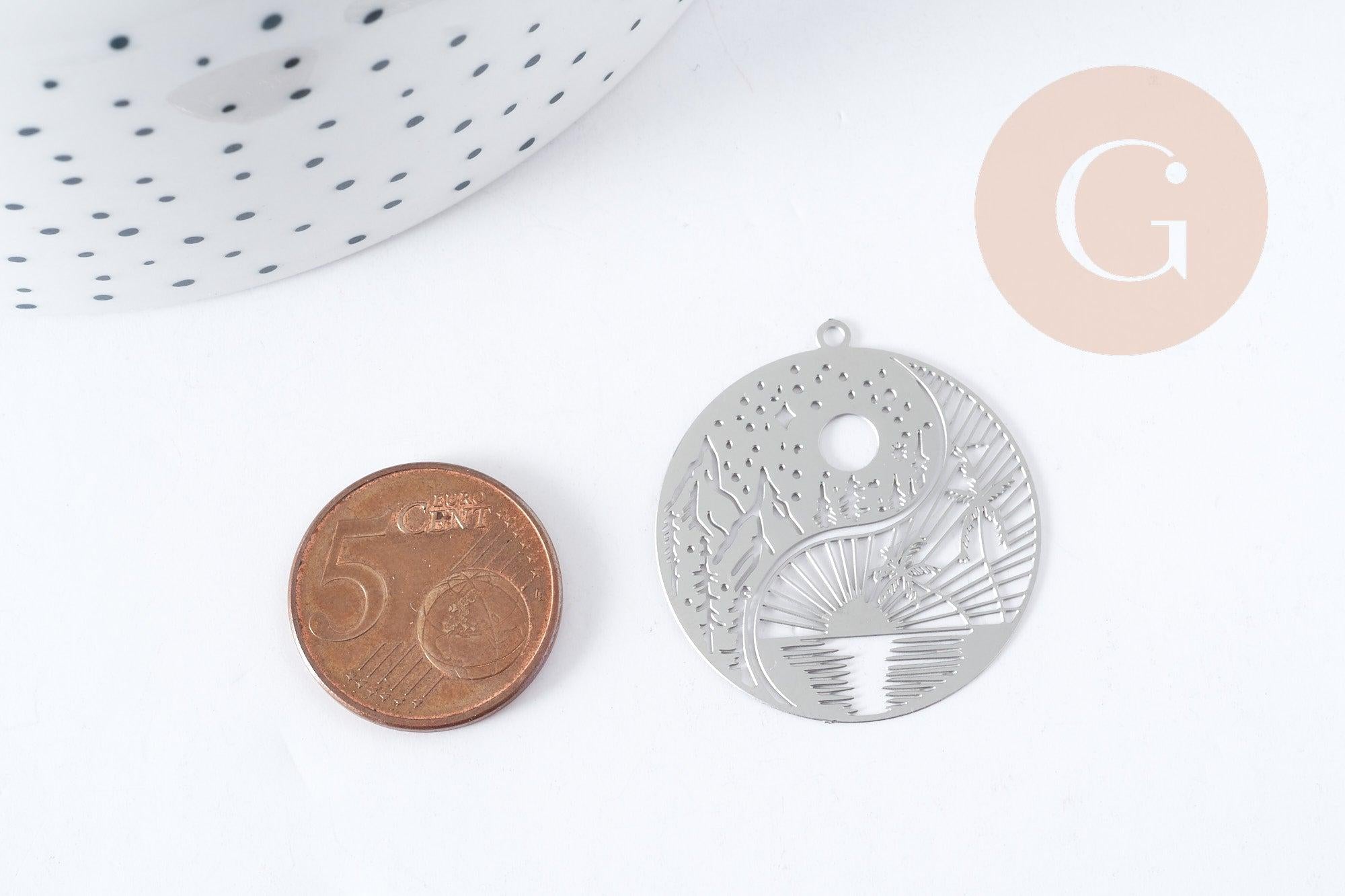 Pendentif estampe filigrane rond paysage acier 201 inoxydable argenté 32mm, Pendentif très fin et léger x1, (G8937)