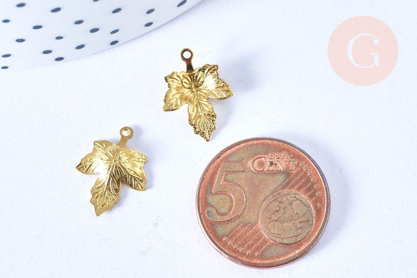 Pendentif feuille érable relief laiton brut 15x12mm, x5 (G6551)