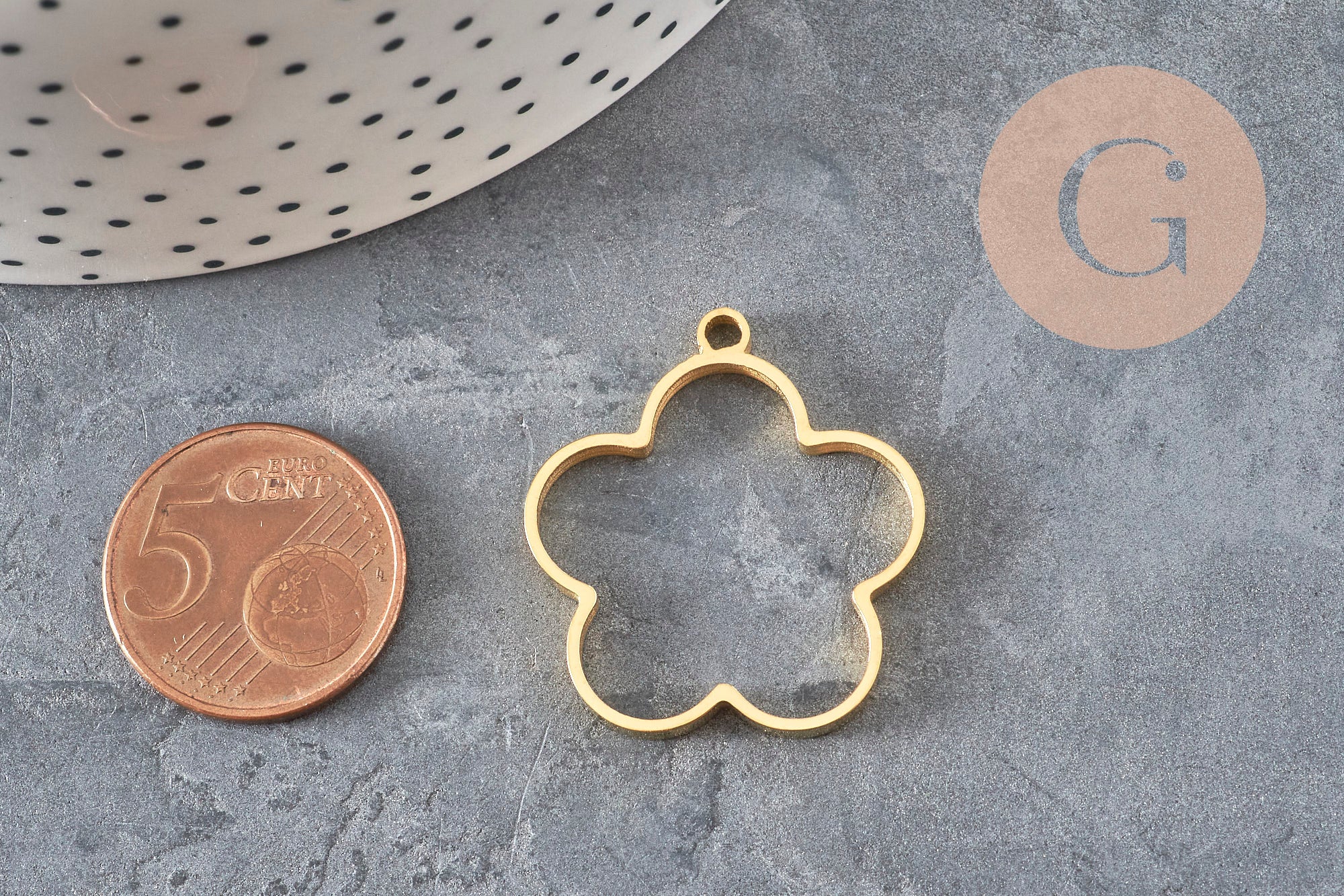 Pendentif fleur acier 304 inoxydable doré sans fond 22.5mm, x1 (G11247)
