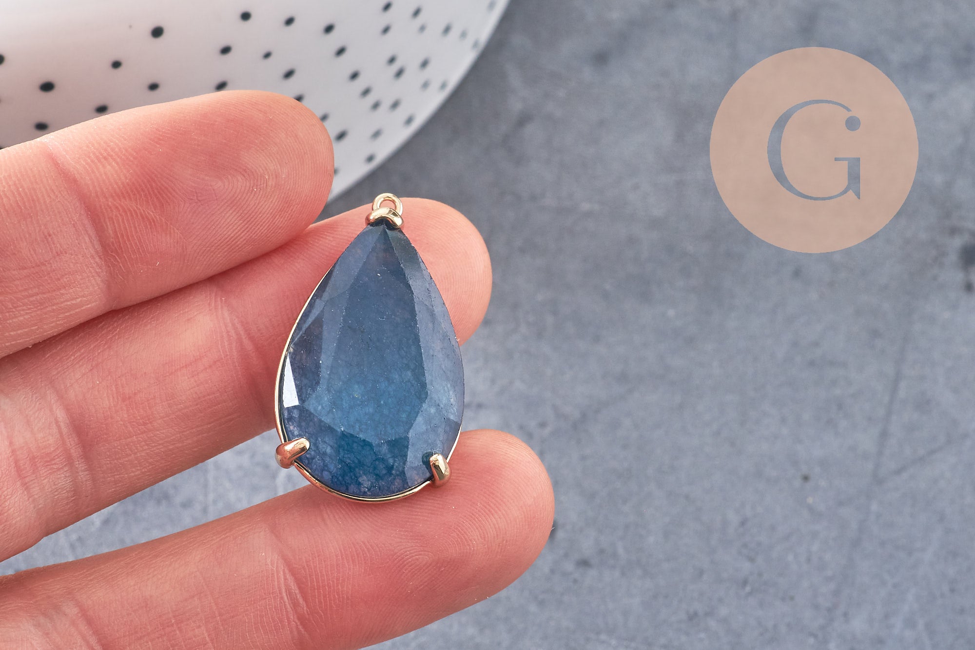 Pendentif goutte agate naturelle bleu laiton doré 32mm, x1 (G2040)