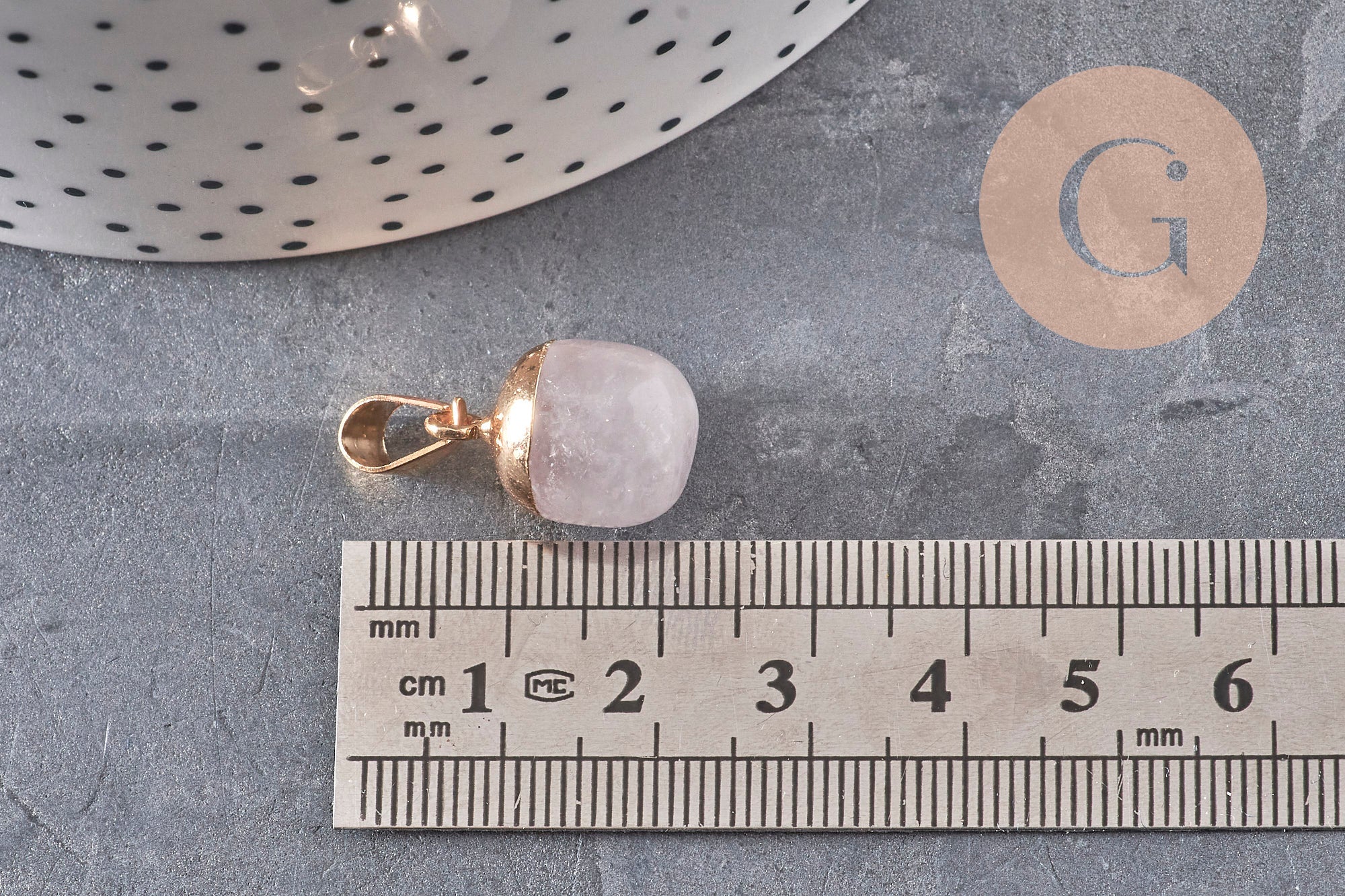 Pendentif goutte cristal de roche naturel fer doré 17-19mm, x1 (G11128)