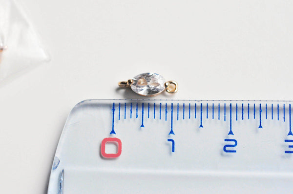 Pendentif goutte doré 24 carats zircon blanc 11x4mm, x5 (G3631)