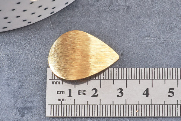 Pendentif goutte laiton doré brossé, breloques laiton brut ,pendentif bijoux,sans nickel, géométrique,28mm, x1 (G2877)
