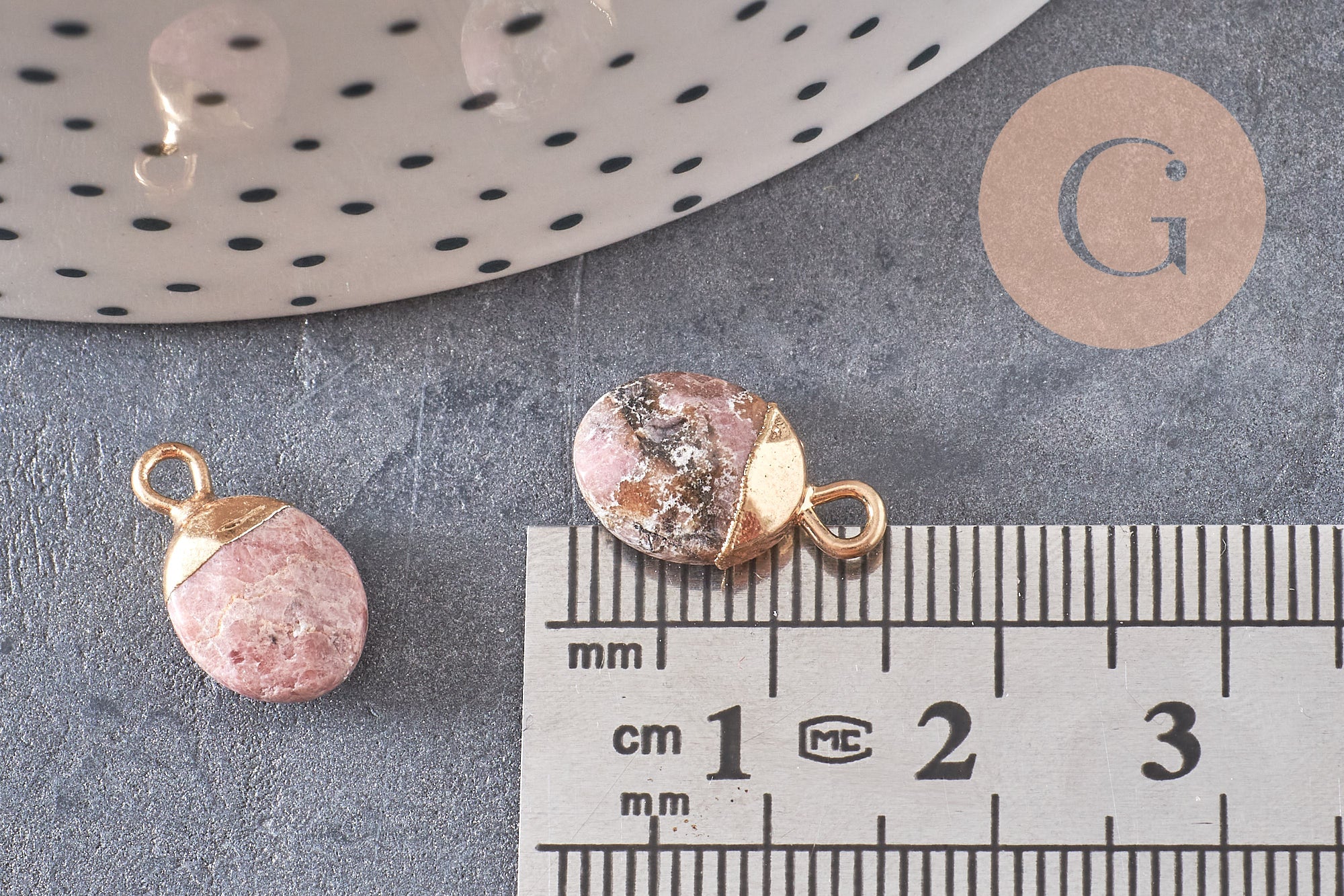Pendentif goutte rhodonite naturelle fer doré 14mm, x2 (G10276)