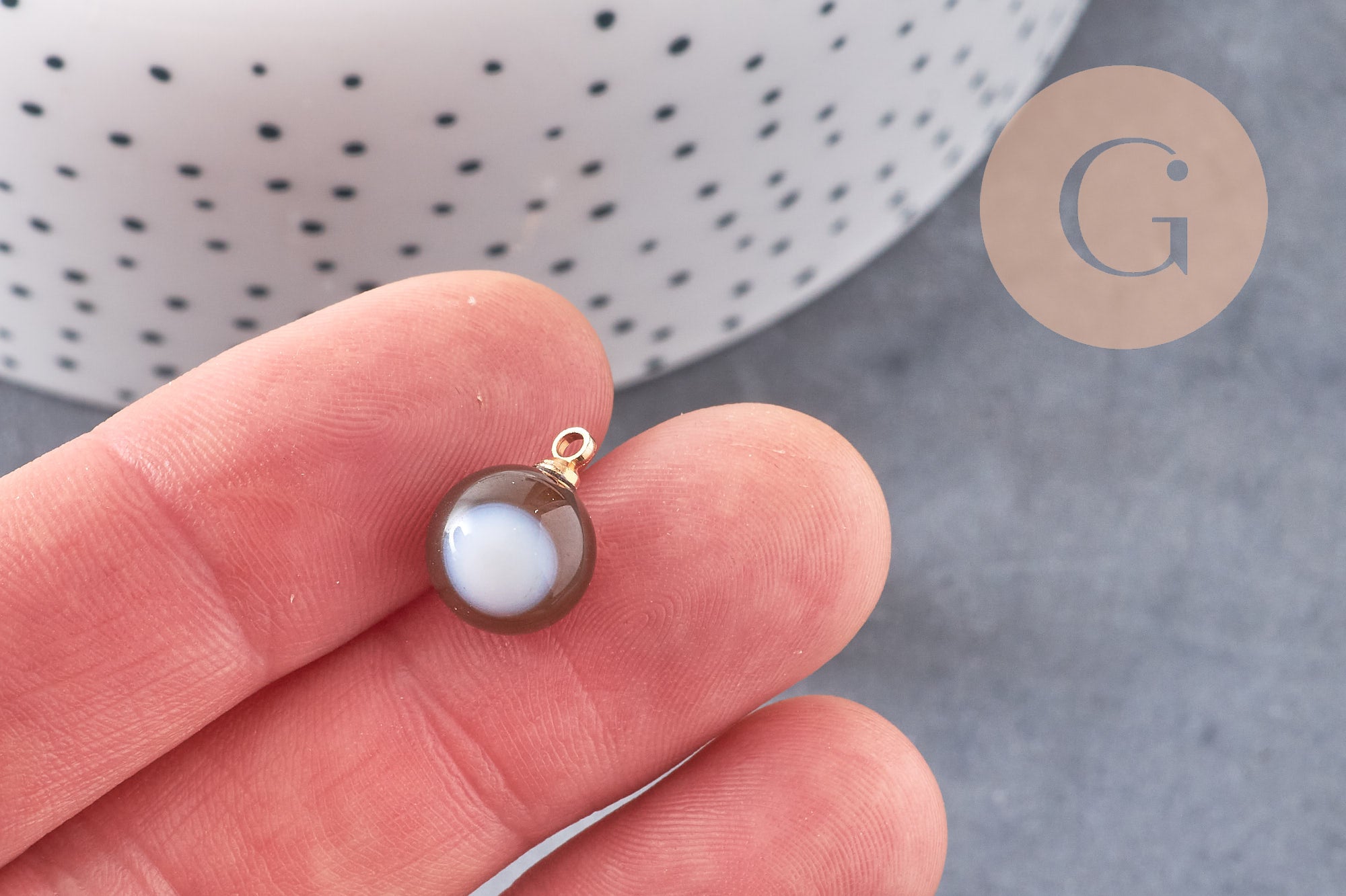 Pendentif goutte rond agate noire rayée laiton doré 14mm, x1 (G4787)