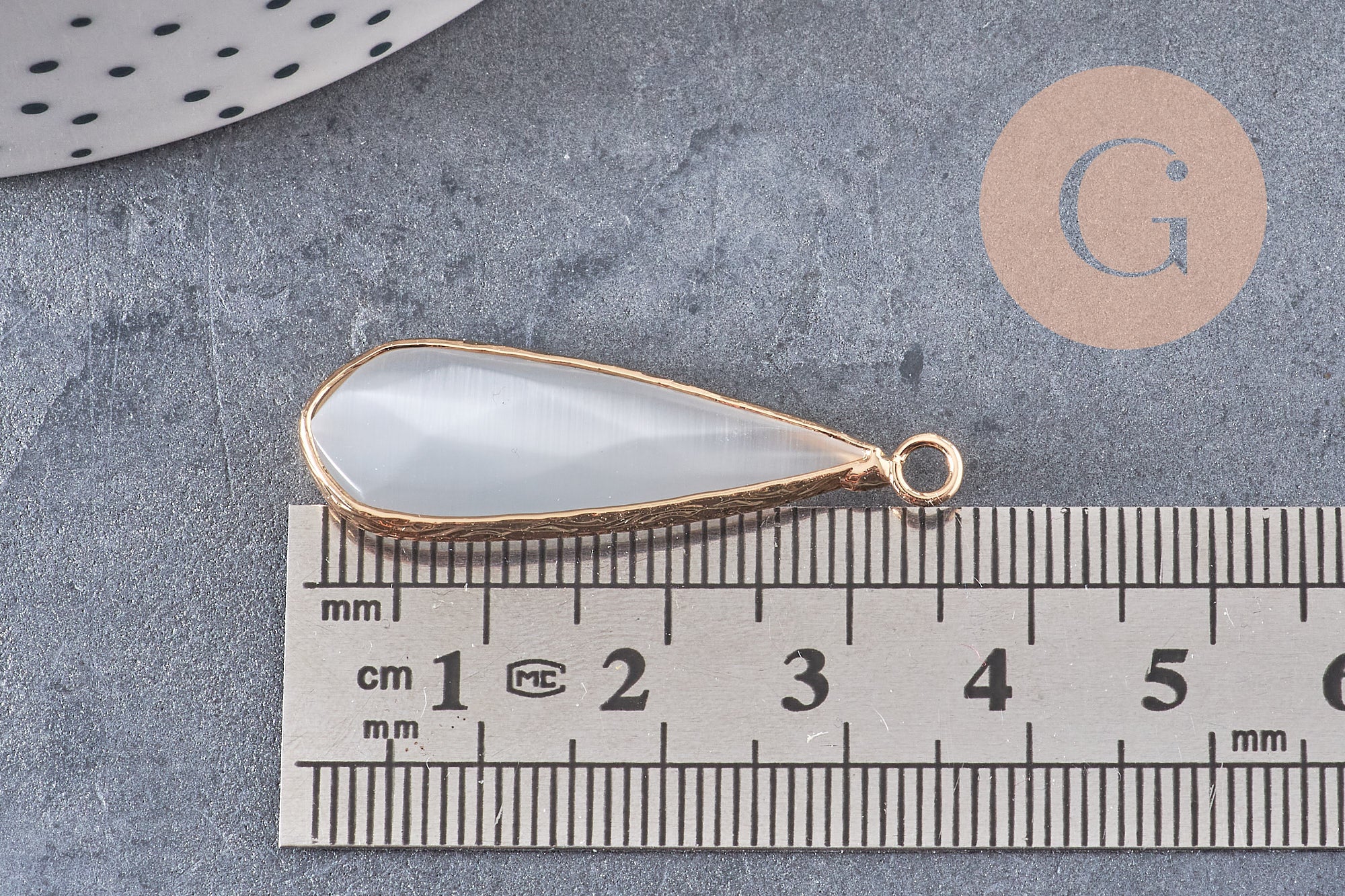 Pendentif goutte verre blanc facettes doré, fournitures créatives, pendentif pierre,verre œil de chat,31mm, x1 G5192