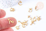 Pendentif lettre initiale acier doré inoxydable 10-12mm, x1 (G6840)