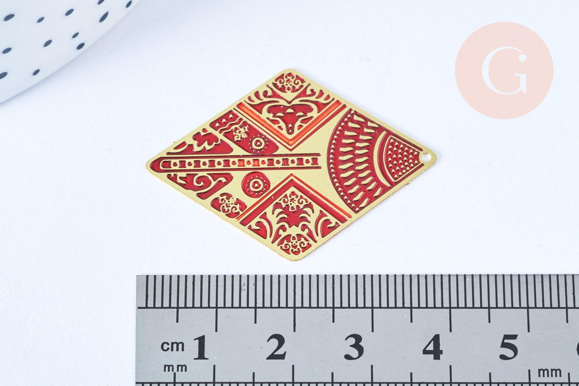 Pendentif losange gravé laiton doré email rouge 38.5mm, x1 (G6693)