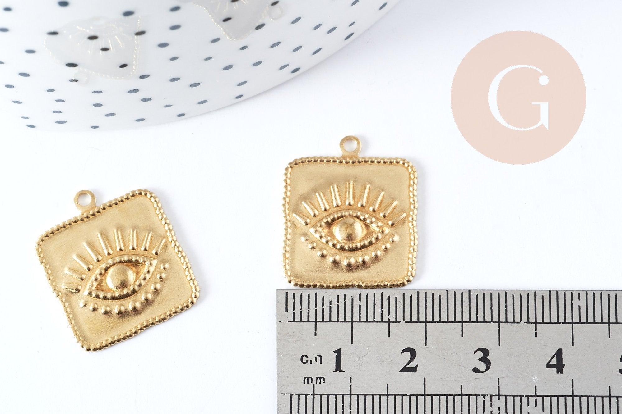 Pendentif médaille carré oeil protecteur laiton brut 22mm, un apprêt doré sans nickel,une médaille dorée en laiton brut,x 2 G6316