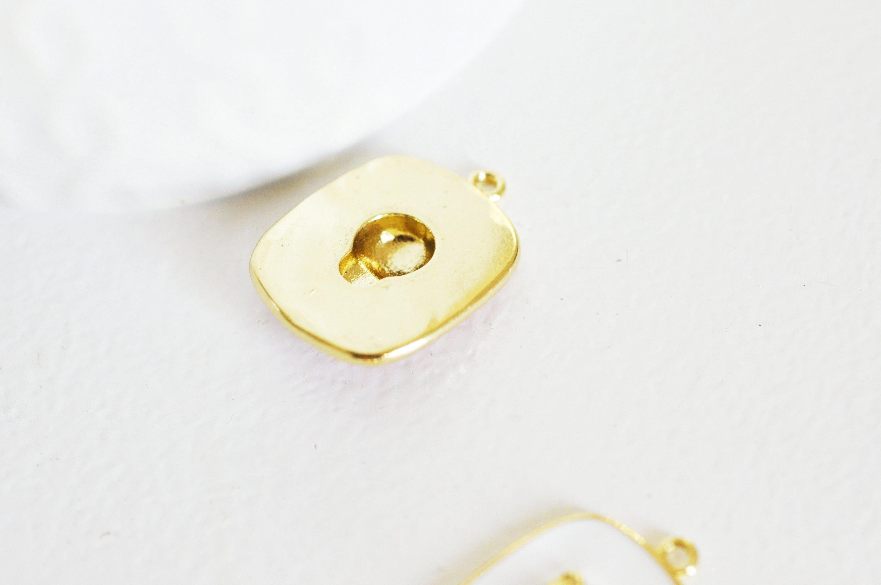 Pendentif médaille rectangle lion émail laiton doré, pendentif laiton, pendentif felin,sans nickel, abeille dorée,21.5mm, x1,G2941