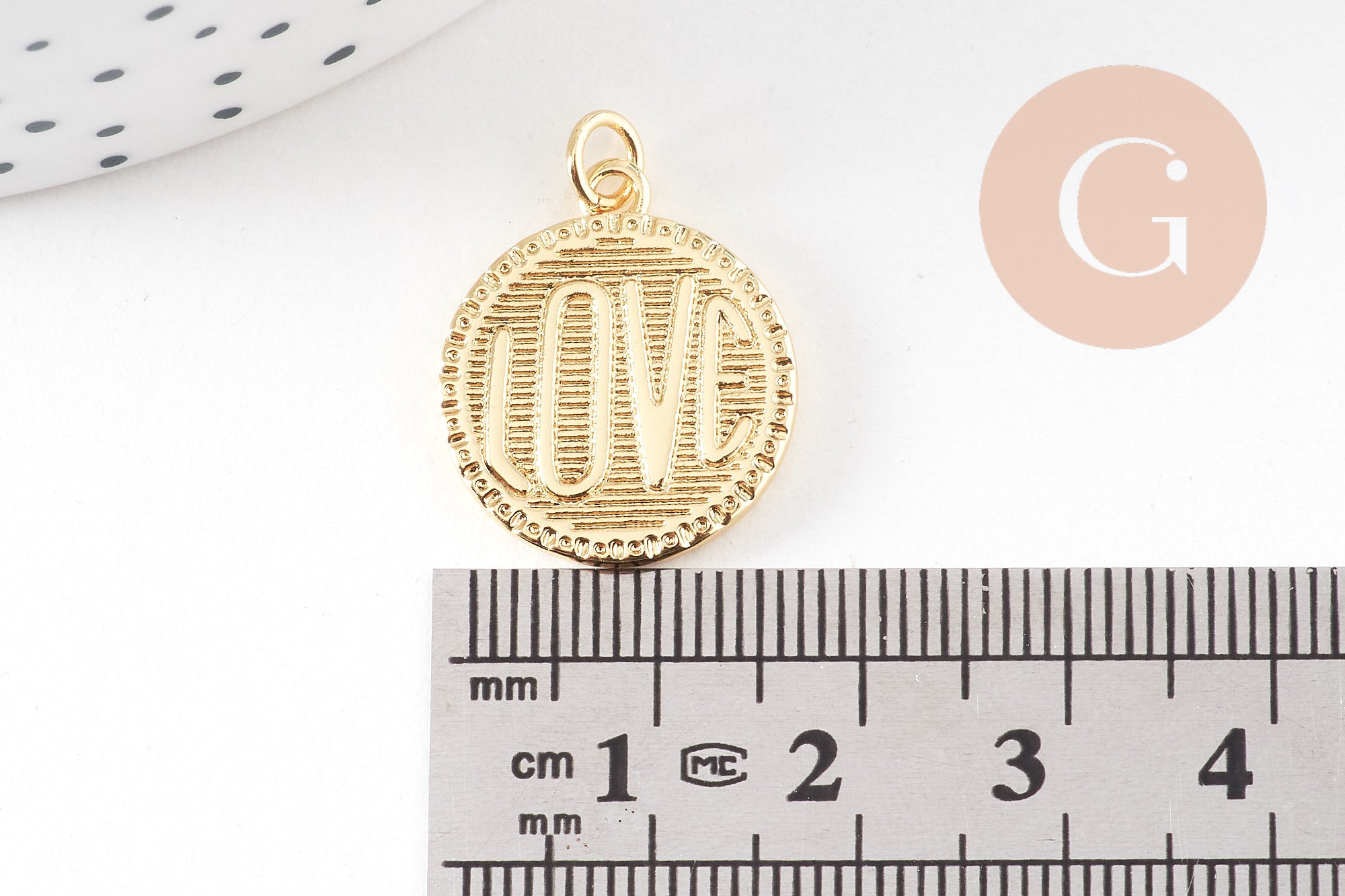 Pendentif médaille rond LOVE laiton doré 20.5mm, x1 (G10814)