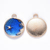 Pendentif médaille rond lune étoiles émail bleu zamac doré 25mm, pendentif laiton émaillé,sans nickel, x1 (G5838)