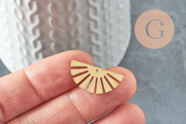 Pendentif médaille soleil laiton brut, un apprêt doré sans nickel,une médaille dorée en laiton brut,24mm, x2 (G3410)