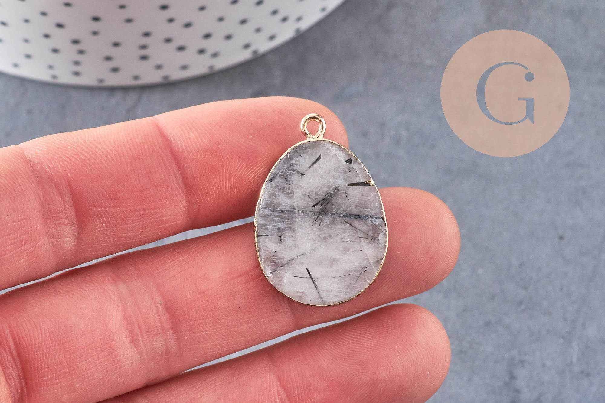 Pendentif ovale quartz gris naturel fer doré 28mm, pendentif pierre naturelle x1 (G1799)