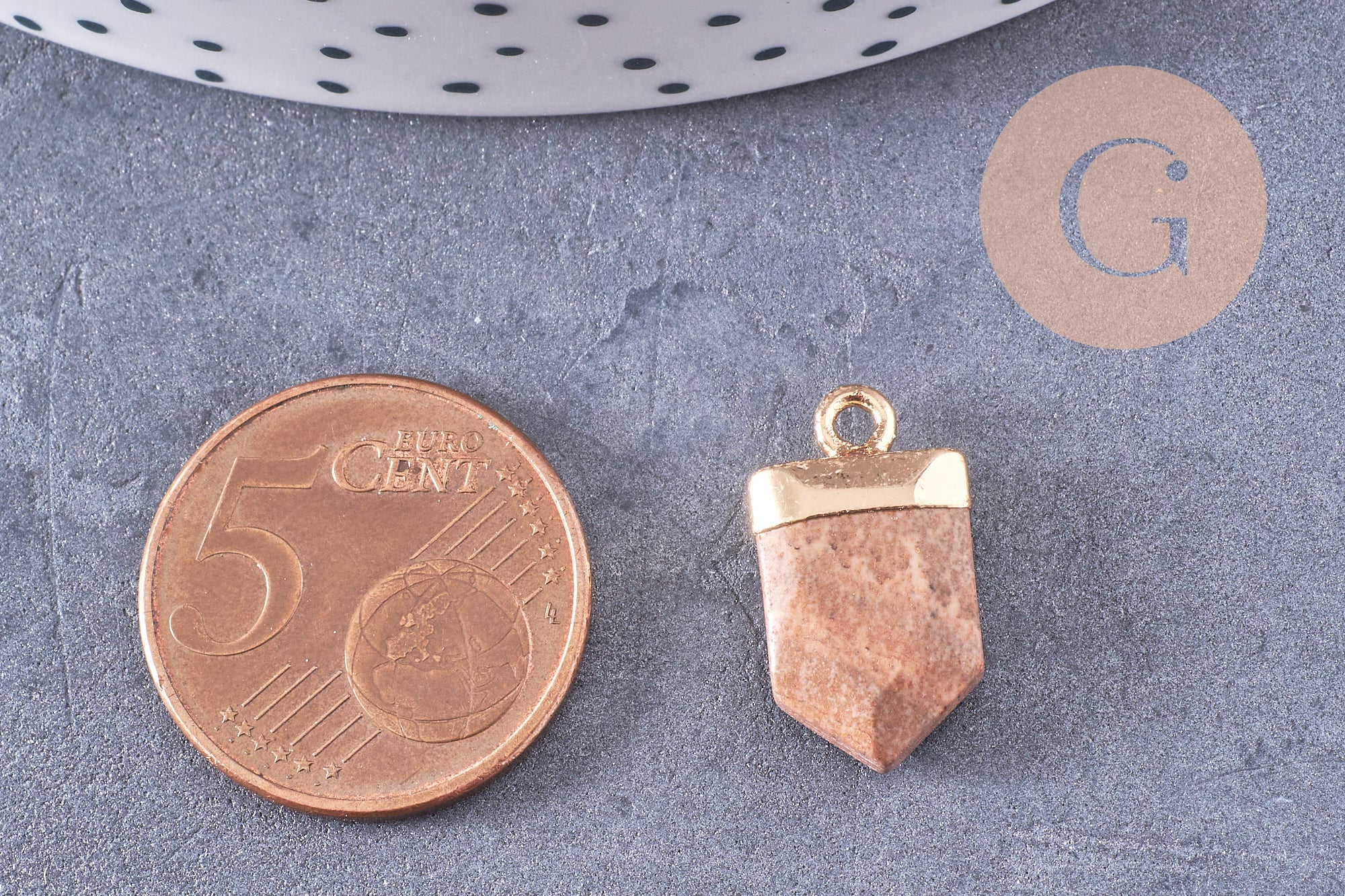 Pendentif pointe jaspe naturelle laiton doré 19mm, x1 (G7153)