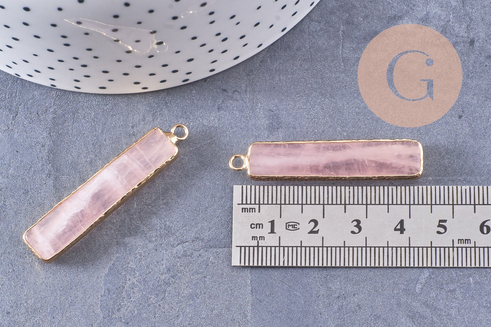 Pendentif rectangle quartz rose facettes laiton doré 46.5mm, x1 (G0498)