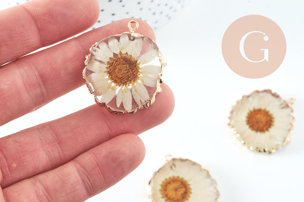 Pendentif résine fleur séchée 33mm, pendentif paquerette blanche et or, création de bijoux originaux, x1 (G5579)