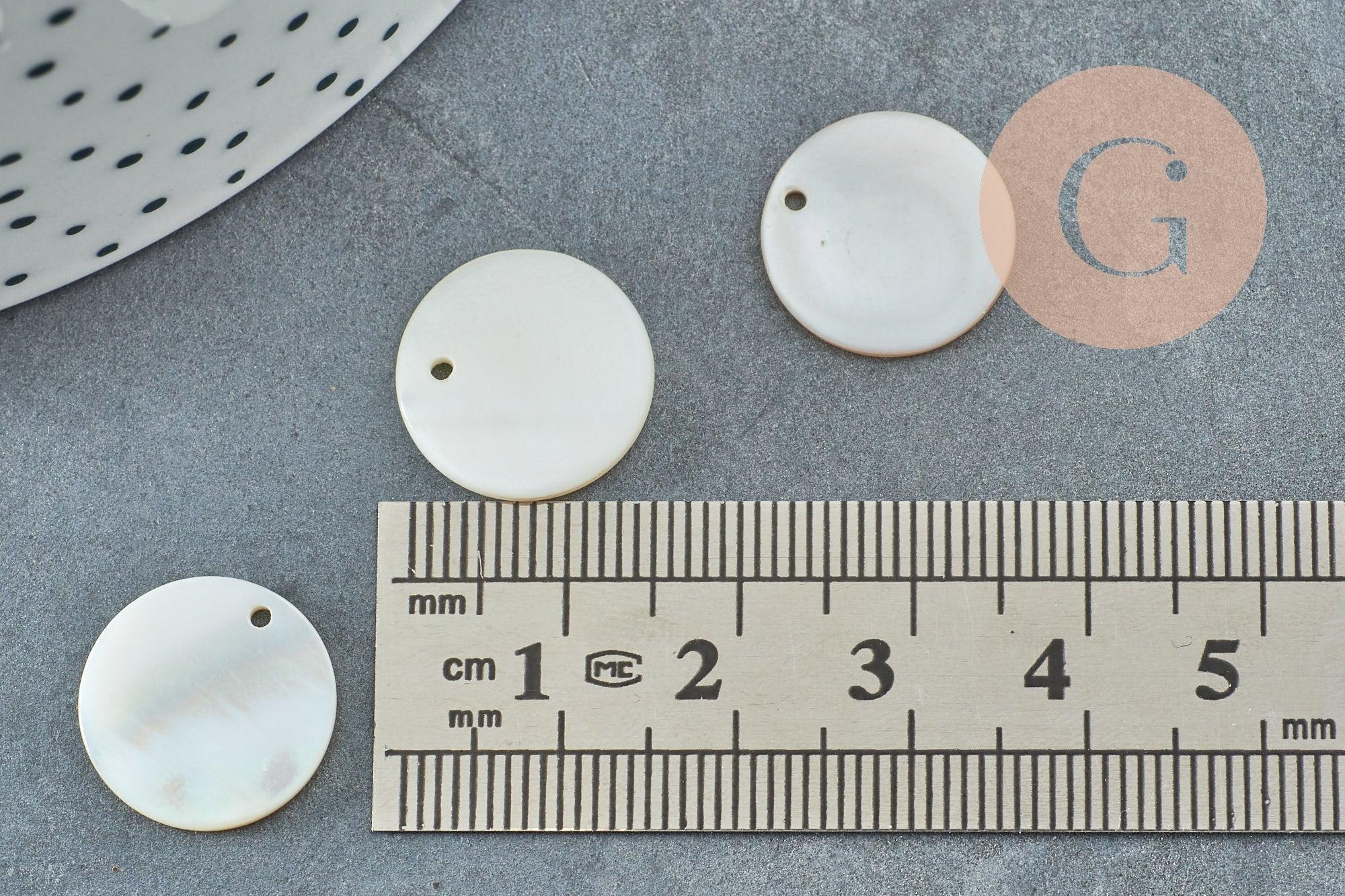 Pendentif rond nacre blanche naturelle 15mm, x10 ou x20 (G2181)