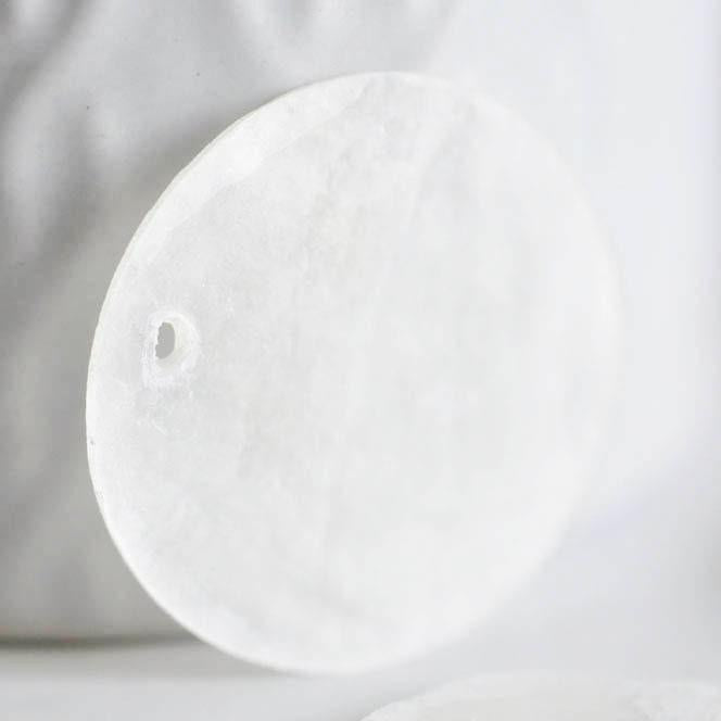 Pendentif rond nacre blanche, pendentif coquillage blanc, coquillage naturel,création bijoux, 30mm,lot 10-20-50- G0358