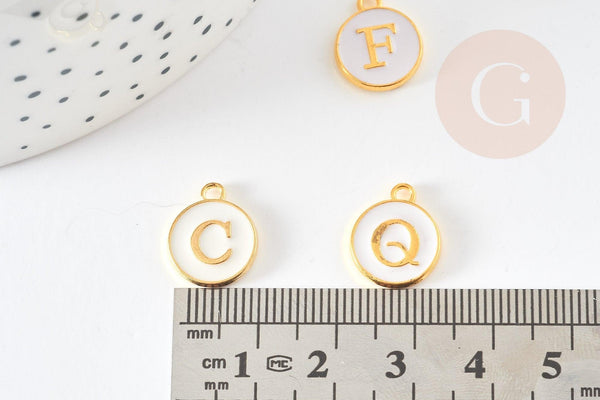 Pendentif rond zamac doré initiale alphabet émail blanc 14mm, x1 (G2522)