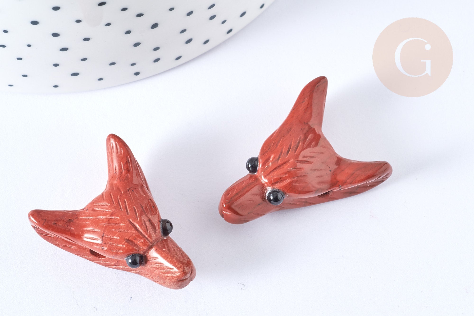 Pendentif tête de loup jaspe rouge naturelle 37-42mm, x1 (G7556)