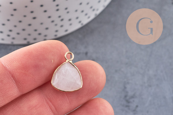 Pendentif triangle quartz rose naturel, pendentif pierre, support doré, création bijoux pierre naturelle, 19mm, x1 G5949