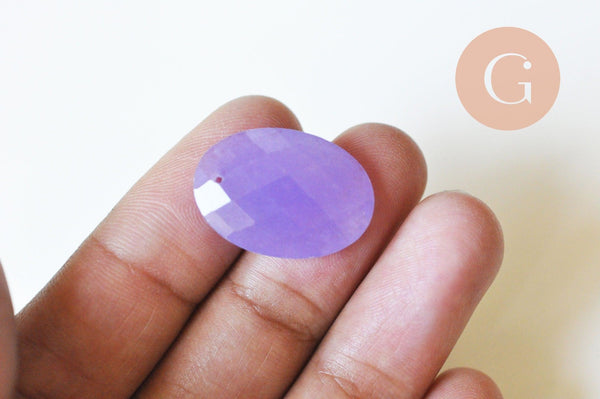 Pendentifs en jade blanc naturel teinte 24mm,un bijou en pierre naturelle, x1 G5750