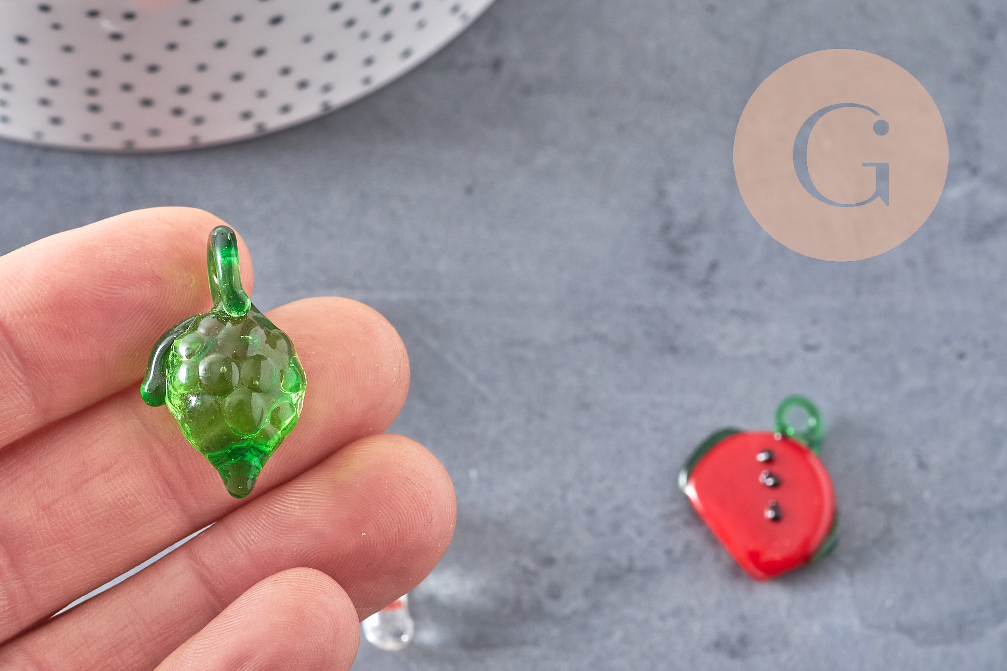 Pendentifs mélangés fruits en verre tchèque 17-36mm, x5 (G4507)