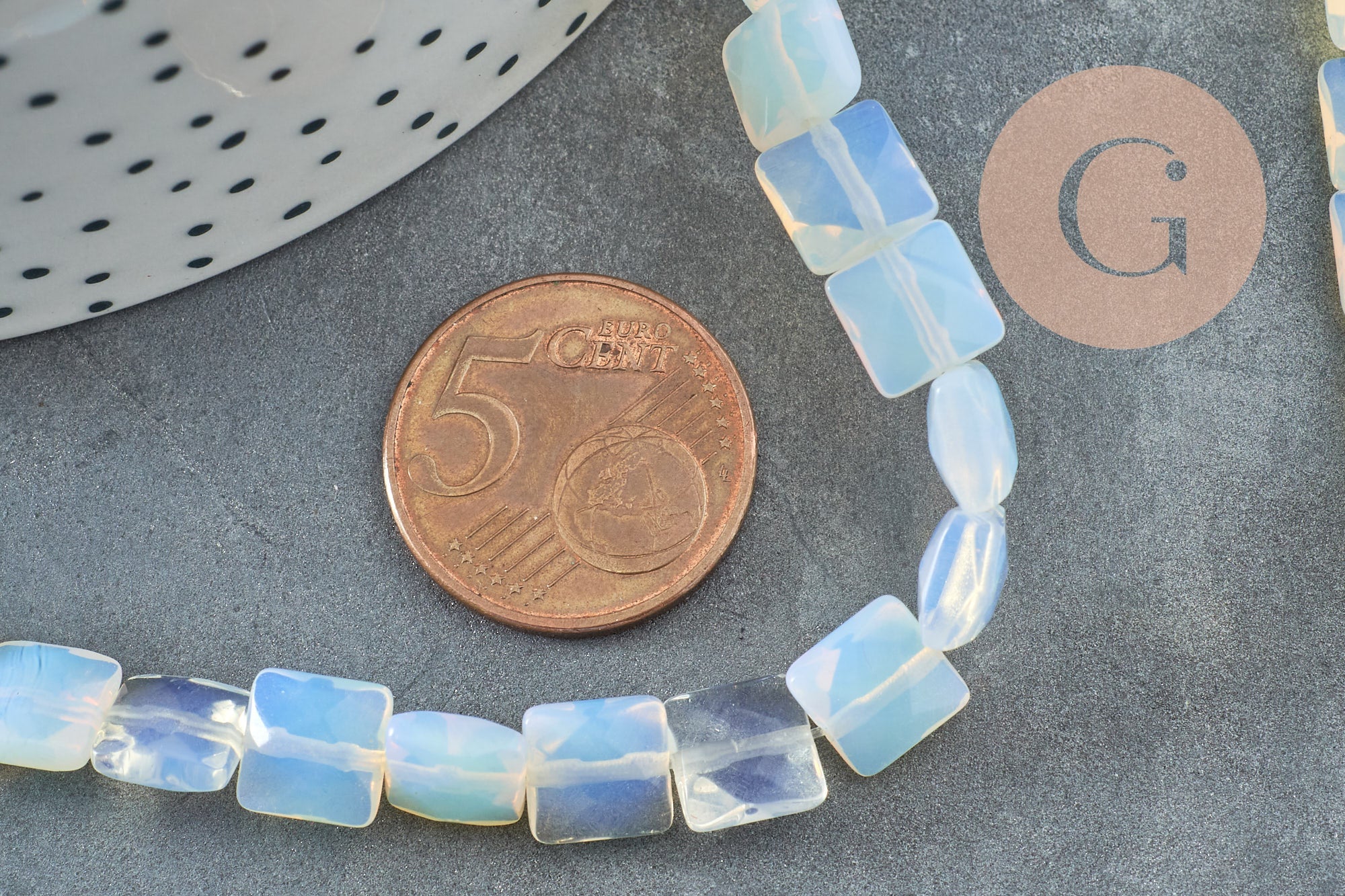 Perle carrée en opalite 12mm, bijou en pierre naturelle, opale synthétique, le fil de 20cm, x1 (G5881)