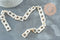 Perle carrée nacre blanche naturelle, coquillage blanc, 16mm,le fil de 40cm, x1 (G3874)
