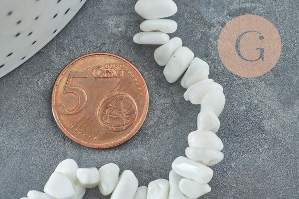 Perle chips porcelaine blanche 5~14mm, x1 fil de 83cm (G3868)