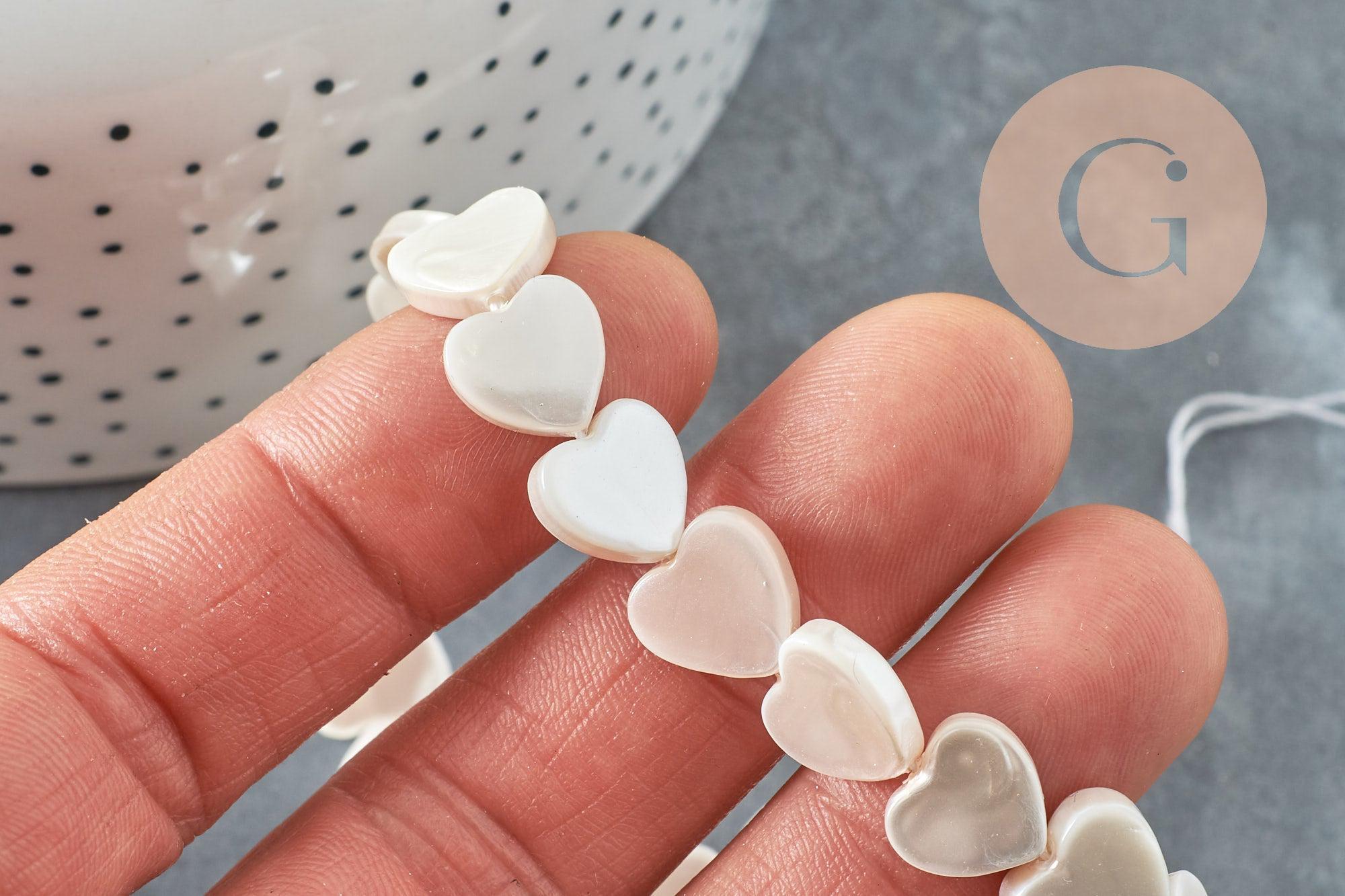 Perle coeur nacre blanche naturelle 10mm , x1 fil de 40cm (G5849)