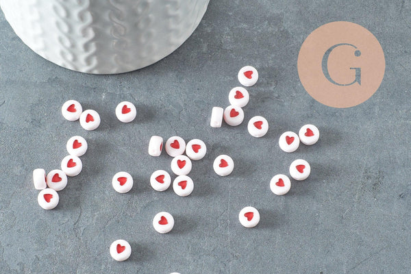 Perle disque coeur rouge plastique blanc 7mm, x10 grammes (G1786)