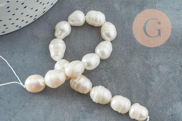 Perle eau douce naturelle blanche 10-14mm, x1 fil de 8cm (G1940)