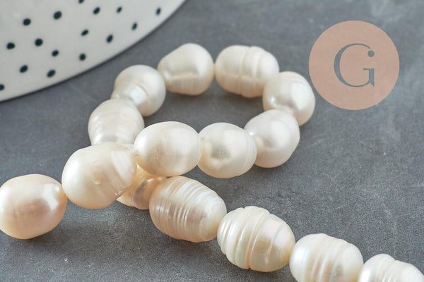 Perle eau douce naturelle blanche 10-14mm, x1 fil de 8cm (G1940)