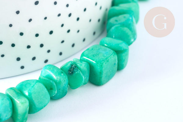 Perle jade vert teinté nugget 8-18mm, pierre naturelle pour bijoux DIY, le fil de 83cm (G7069)