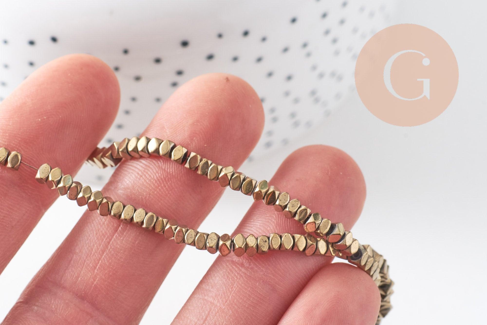 Perle losange hématite bronze non magnétique, des perles en imitation de pyrite pierre, 3x3mm,41cm le fil de 200 perles, x1 (G5022)