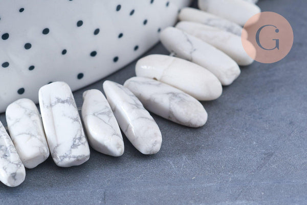 Perle ovale chips howlite blanche naturelle 12-20mm, x1 fil de 39cm (G6203)